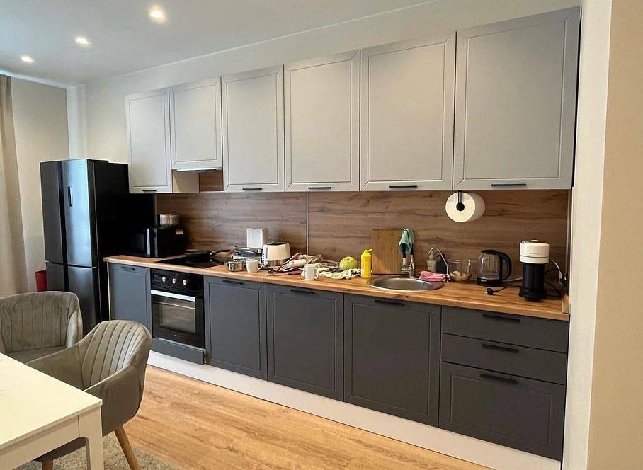 Кухня прямая классическая — Серый и графит